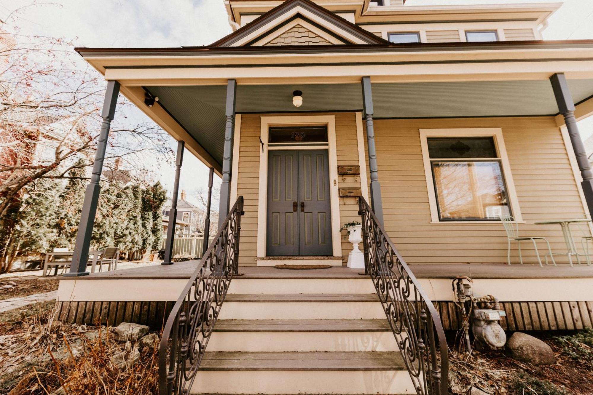 Retro Gem Box Victorian Steps From Irvine Park Apartment Saint Paul Ngoại thất bức ảnh
